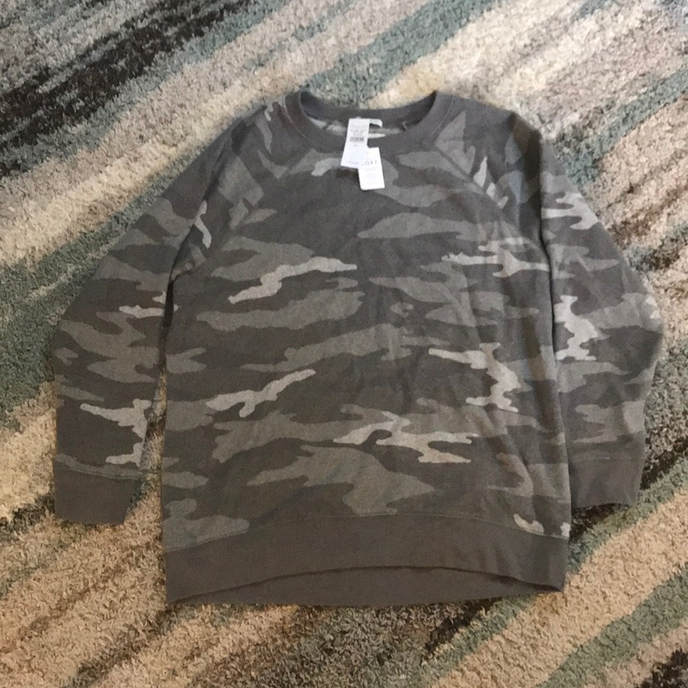American Eagle NWT Camo Gray Sweatshirt Size L